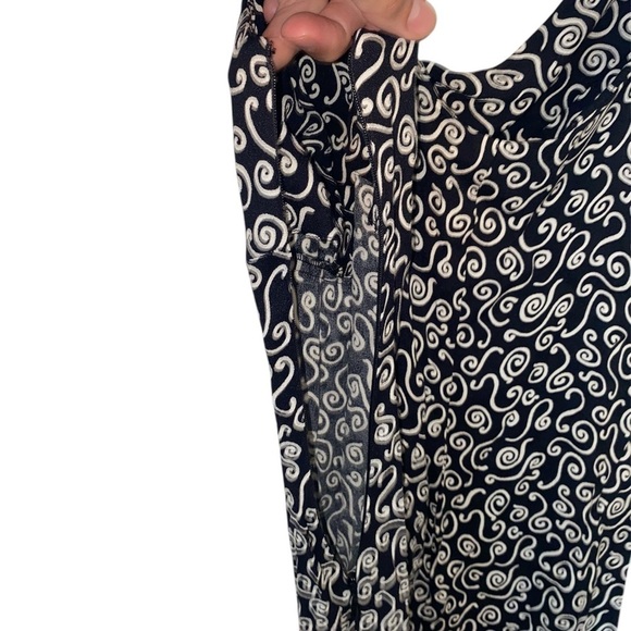 Reformation Black and White Swirl Midi Dress - Picture 8 of 12